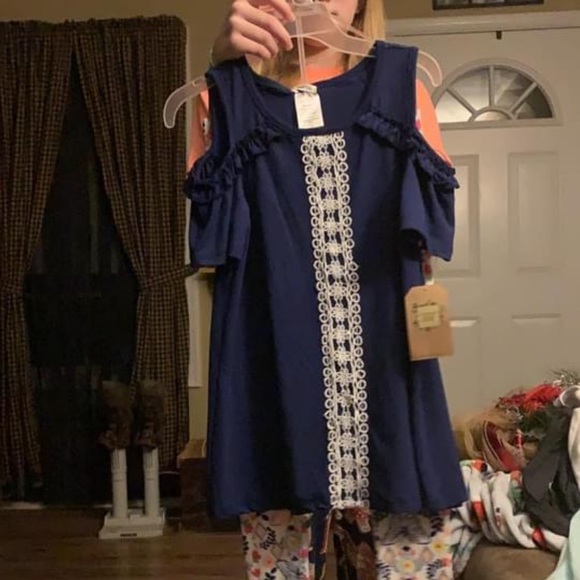 Kids clothes - Picture 1 of 15